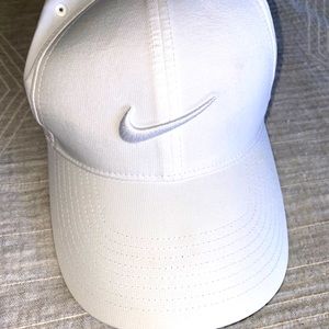 Nike Dri-fit baseball style hat/cap